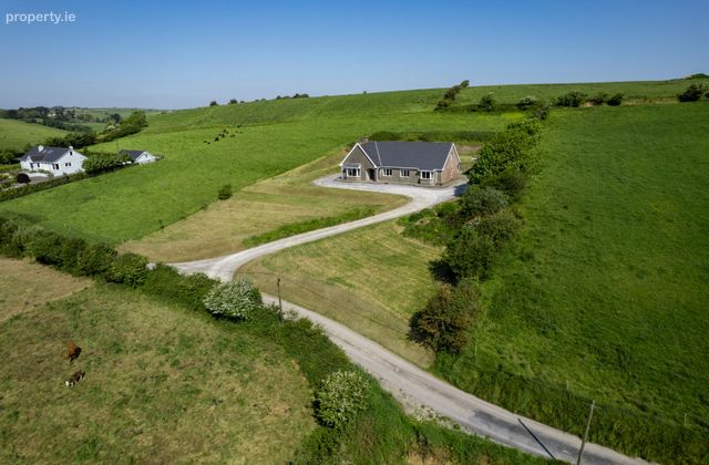Gortnacrusha South, Ballinspittle, Co. Cork - Click to view photos