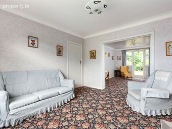 19 Hollywood Drive, Goatstown, Dublin 14 - Image 4