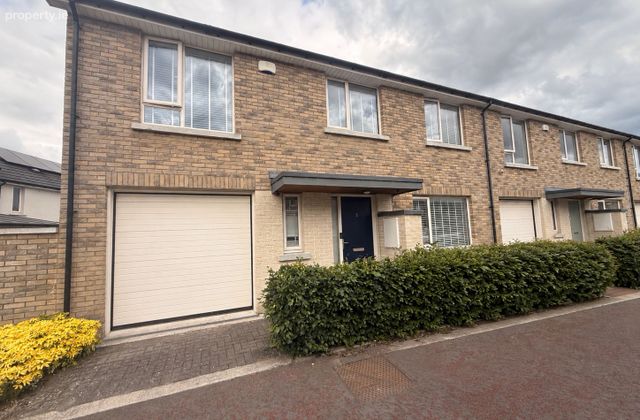 Rathborne Square, Rathborne Park, Royal Canal Park, Dublin 15 - Click to view photos