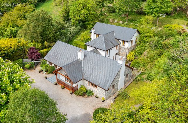 Somerton Cottage, Somerton Road, Porterstown, Dublin 15 - Click to view photos