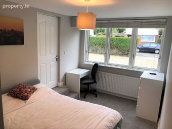 23 Woodbine Park, Booterstown, Co. Dublin - Image 4