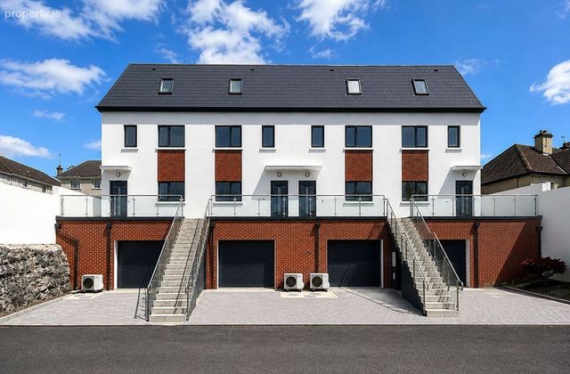 4 Leacach Ard, Danesfort Road, Loughrea, Co. Galway - Click to view photos