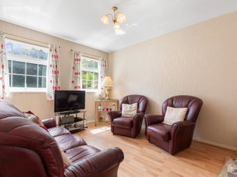 17 O'rourke Park, Sallynoggin, Co Dublin, Sallynoggin, Co. Dublin - Image 3