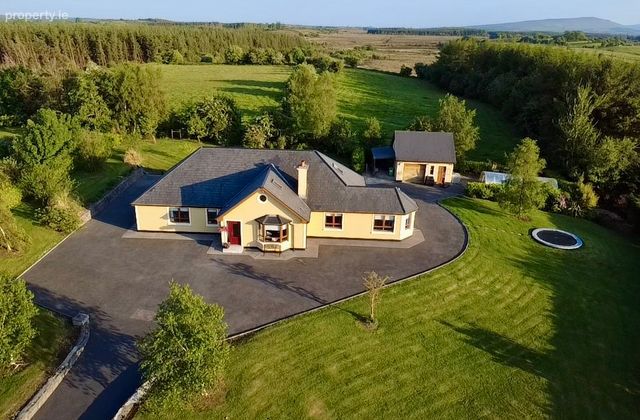 Derrywash, Castlebar, Co. Mayo, Cloonkeen, Co. Mayo - Click to view photos