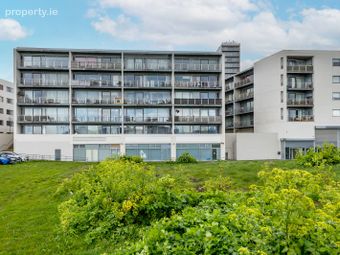 Apartment 8, The Turnpike, Ballymun, Dublin 11