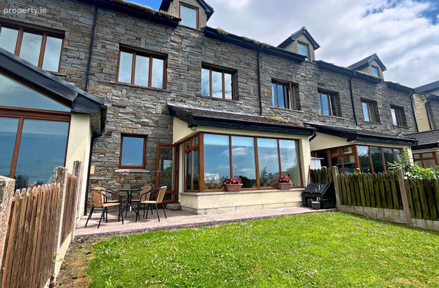 8 Port Na Habhainn, Cappoquin, Cappoquin, Co. Waterford - Click to view photos