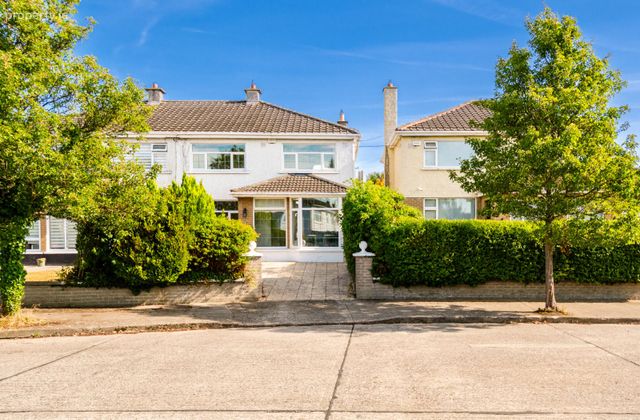 11 Walnut Avenue, Courtlands, Drumcondra, Dublin 9 - Click to view photos