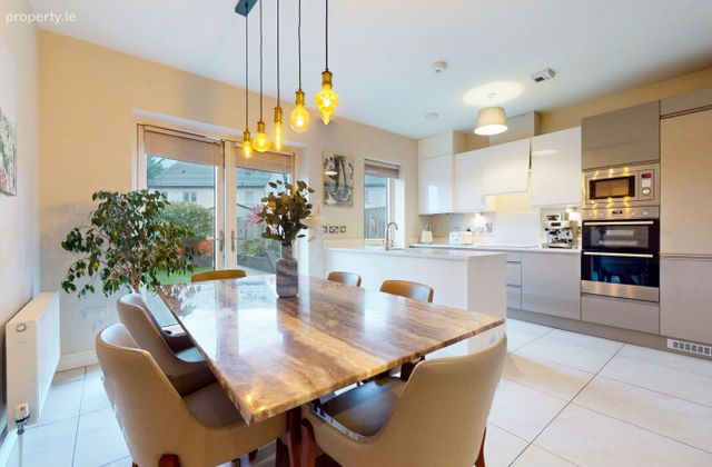 28 Parkside Crescent (plus Attic Conversion), Clongriffin, Dublin 13 - Click to view photos