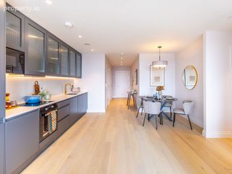 1 Bed, Tara Street, Dublin 2 - Image 5