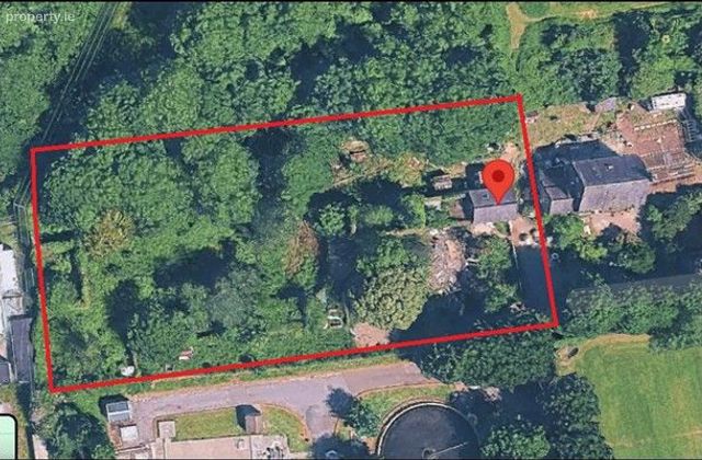 Gate Lodge, Powdermills, Carrigrohane, Co. Cork - Click to view photos