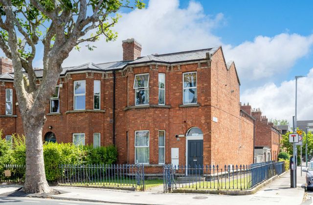 284 Rosemount Terrace, North Circular Road, Dublin 7 - Click to view photos