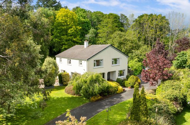 Rath House, Castlegate, Ferndale Road, Rathmichael, Dublin 18, Rathmichael, Co. Dublin - Click to view photos