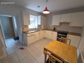 4 Convent View Terrace, Strawberry Hill, Shanakiel, Co. Cork - Image 3