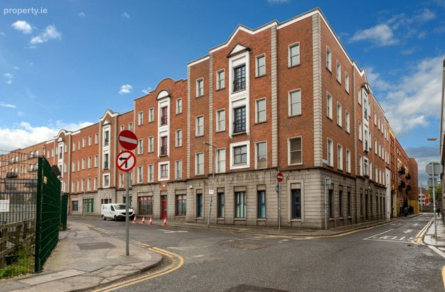 Arran Square, Arran Quay, Smithfield, Dublin 1 - Click to view photos