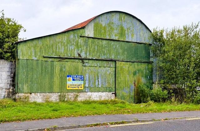 Clare Road, Ballyhaunis, Co. Mayo - Click to view photos