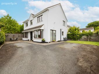 8 The Coachyard, Balrothery, Co. Dublin, Balrothery, Co. Dublin - Image 2