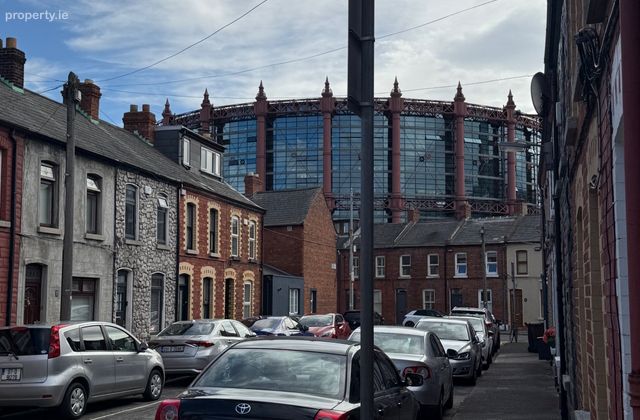 Gordon Street, Dublin 4, Grand Canal Dock, Dublin 4 - Click to view photos