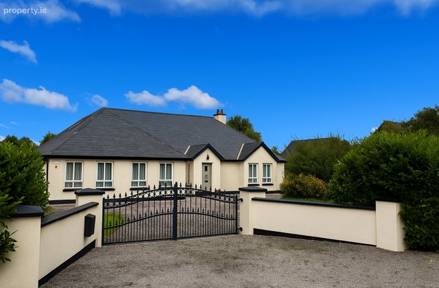 Chapel Lane, Moneenroe, Castlecomer, Co. Kilkenny, Castlecomer, Co. Kilkenny - Click to view photos