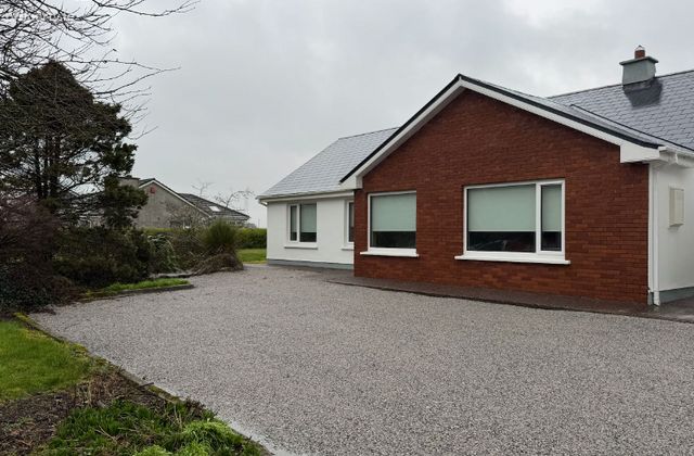 Ballinvarrig, Whitechurch,cork, Whitechurch, Co. Cork - Click to view photos