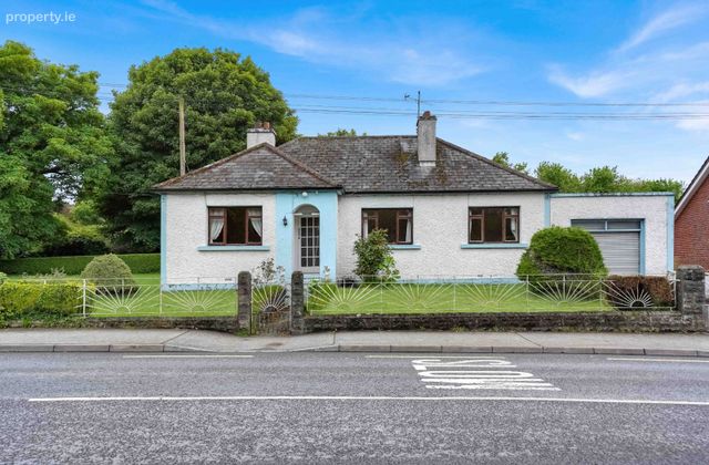 Ave Maria, Baileborough Road, Kingscourt, Co. Cavan - Click to view photos