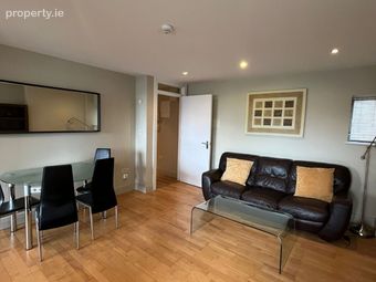 104 Saint Ignatius Road, Drumcondra, Dublin 7 - Image 2