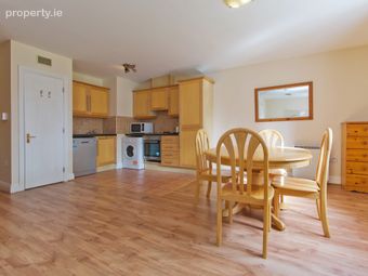 Apt 8, Block 3, Steevens Gate, 126/127 Steeven's Gate Apartments, James's Street, Dublin 8, Dublin 8 - Image 3
