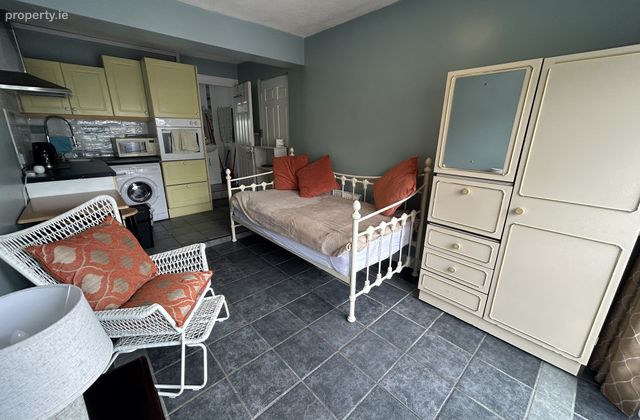 Beechlawns, Mullingar, Co. Westmeath - Click to view photos