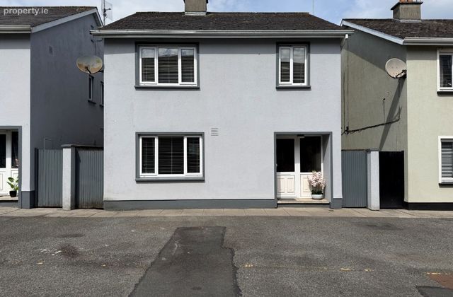 3 Park Lane, Portarlington, Portarlington, Co. Laois - Click to view photos