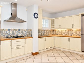 38 The Rise, Kingswood Heights, Kilnamanagh, Dublin 24 - Image 3