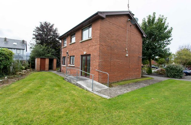 9 Elm Court, Clash Cross, Tralee, Co. Kerry, Tralee, Co. Kerry - Click to view photos
