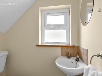 49 Brookvale Downs, Rathfarnham, Terenure, Dublin 6 - Image 4