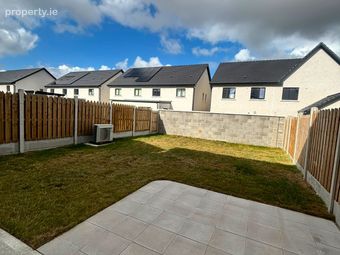 2 Heather Grove, Janeville, Carrigaline, Co. Cork - Image 4