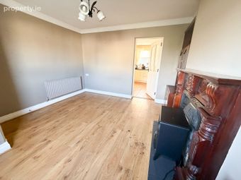 11 Rathroe Terrace, Killenaule, Co. Tipperary - Image 4