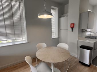 17 Grove House, The Grove, Goatstown, Dublin 14 - Image 5