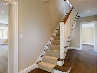 7 Richview Villas, Clonskeagh Road, Clonskeagh, Dublin 14 - Image 2