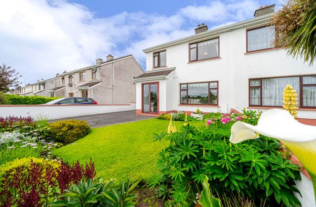 172a Childers Heights, Ballina, Ballina, Co. Mayo - Click to view photos