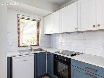 34 The Poplars, Monkstown Valley, Monkstown, Monkstown, Co. Dublin - Image 4