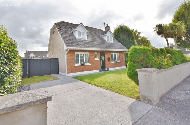 24 Castlewood Park, Tralee, Tralee, Co. Kerry - Click to view photos