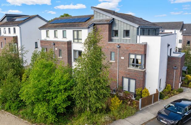 51 Woodbank, Shankill, Dublin 18, Shankill, Dublin 18 - Click to view photos