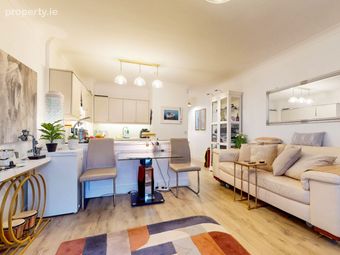 27 North Street, Ongar, Dublin 15 - Image 2