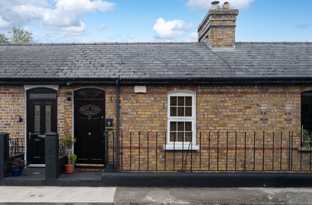 2 Thomas Davis Street West, Inchicore, Dublin 8 - Click to view photos