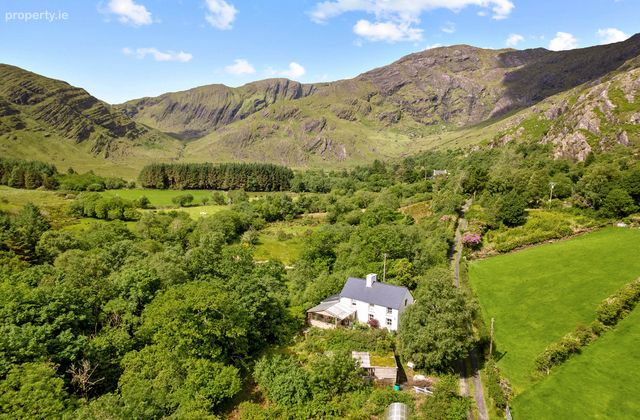 Rougham, Glengarriff, Co. Cork, Glengarriff, Co. Cork - Click to view photos