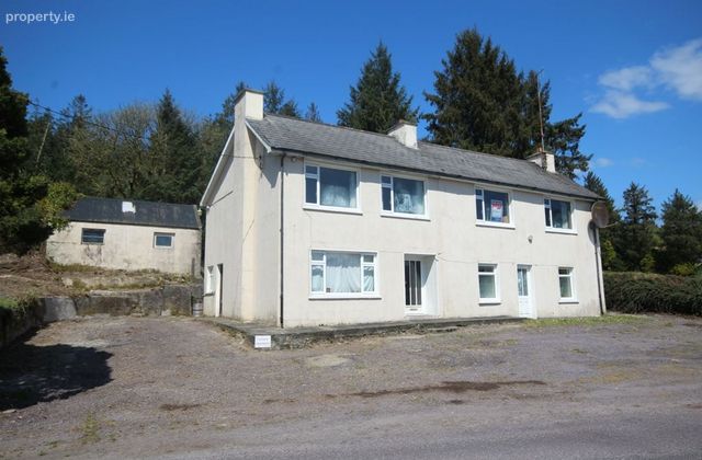 " Shamrock House", Corran, Leap, Leap, Co. Cork - Click to view photos