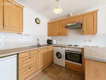 16 Kingshall, Chapelizod, Dublin 20, Chapelizod, Dublin 20 - Image 5