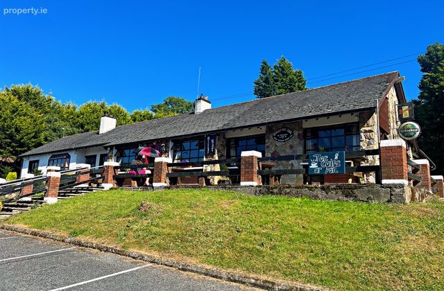 Mooneys Traditional Public House, An Rinn, Dungarvan, Co. Waterford - Click to view photos