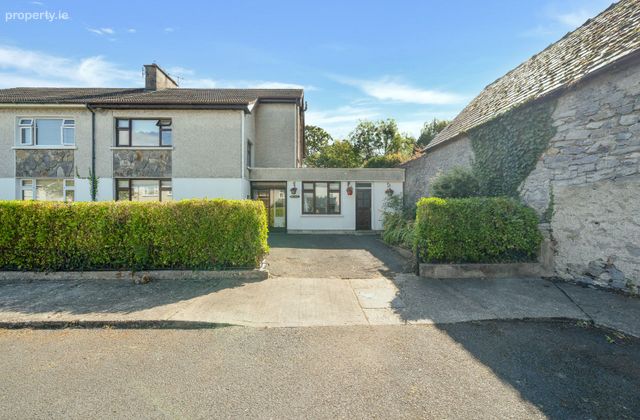 Fastnet, 42 Highfield, Ennis Road, Co. Limerick - Click to view photos