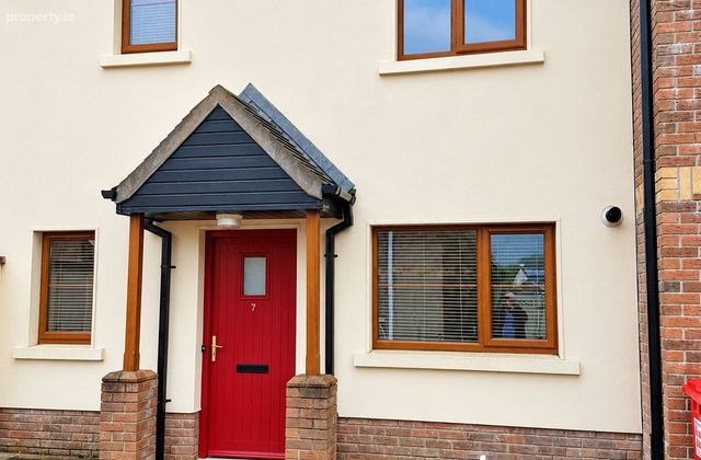 7 Riverscourt, Fionn Laoi, Carrigrohane, Co. Cork - Click to view photos