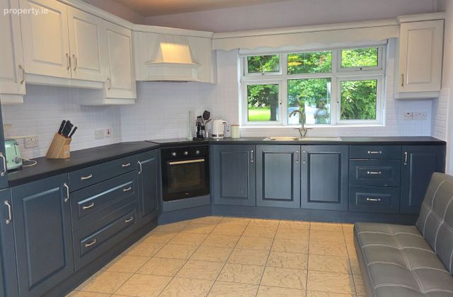 Ballynew, Castlebar, Co. Mayo - Click to view photos