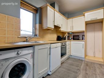 29 Carrigmore Crescent, Citywest, Co. Dublin - Image 4