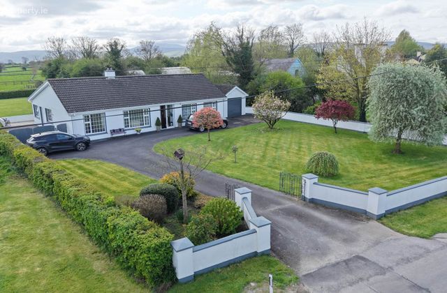 Clashaniska, Clonmel, Co. Tipperary, Clonmel, Co. Tipperary - Click to view photos